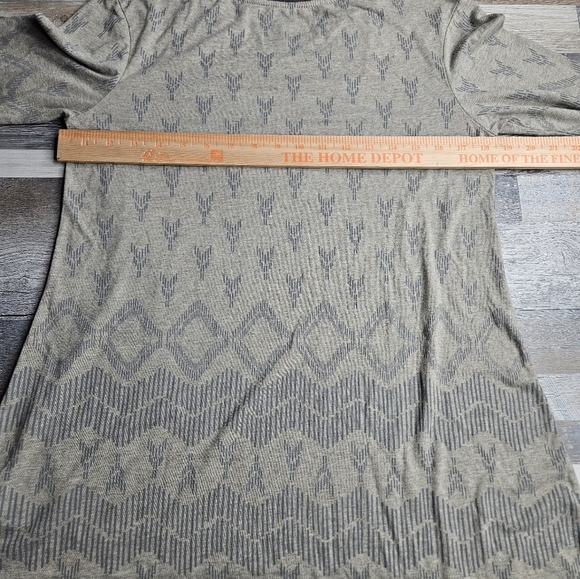 Double D Ranch Western Mountain Wear Women's Size XS Beaded Aztec Print Shirt - Picture 8 of 11